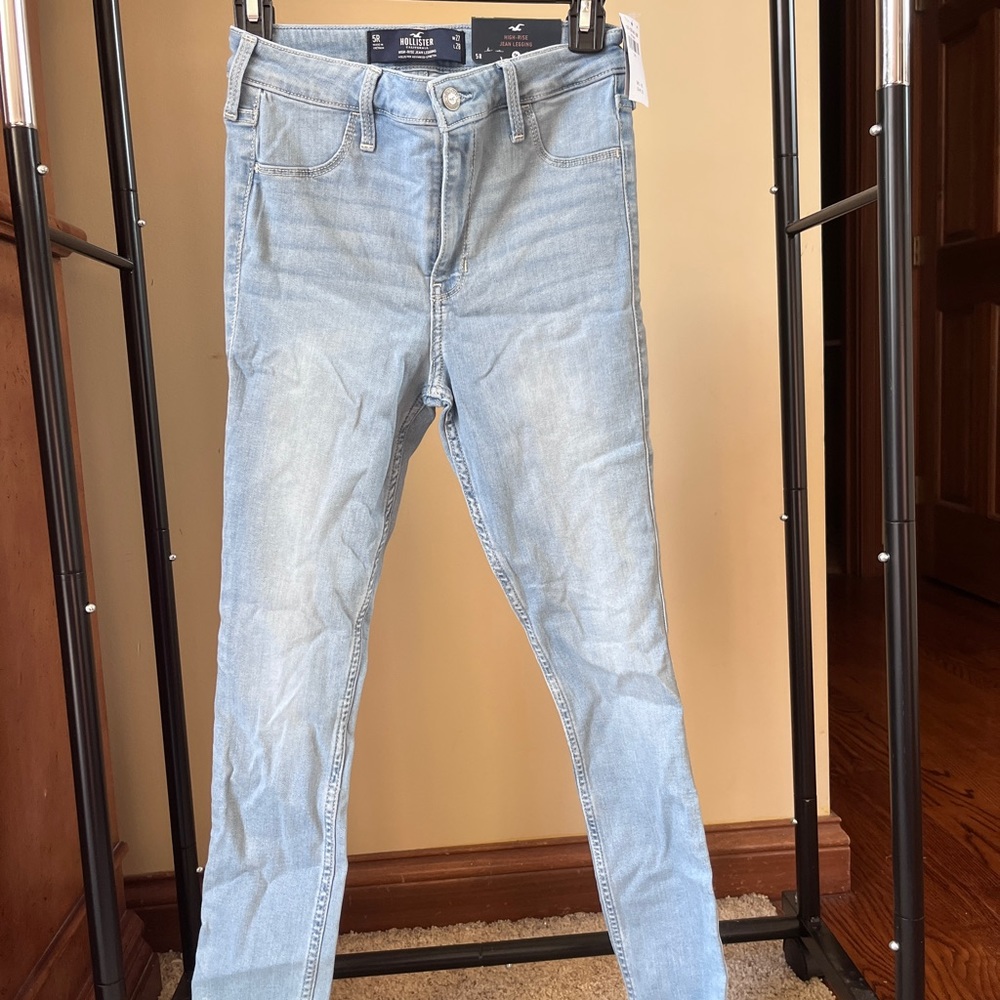 Hollister Never Worn Size Women’s 27 Skinny Jeans